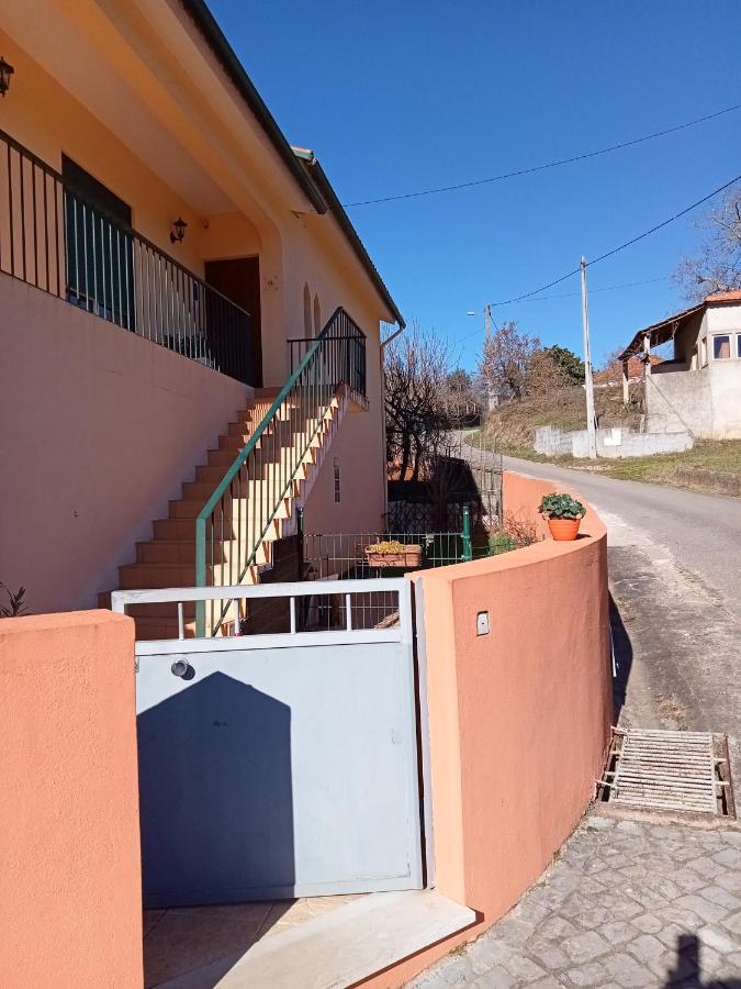 Alojamento Local - Casa Amarela Alvaiázere Eksteriør billede