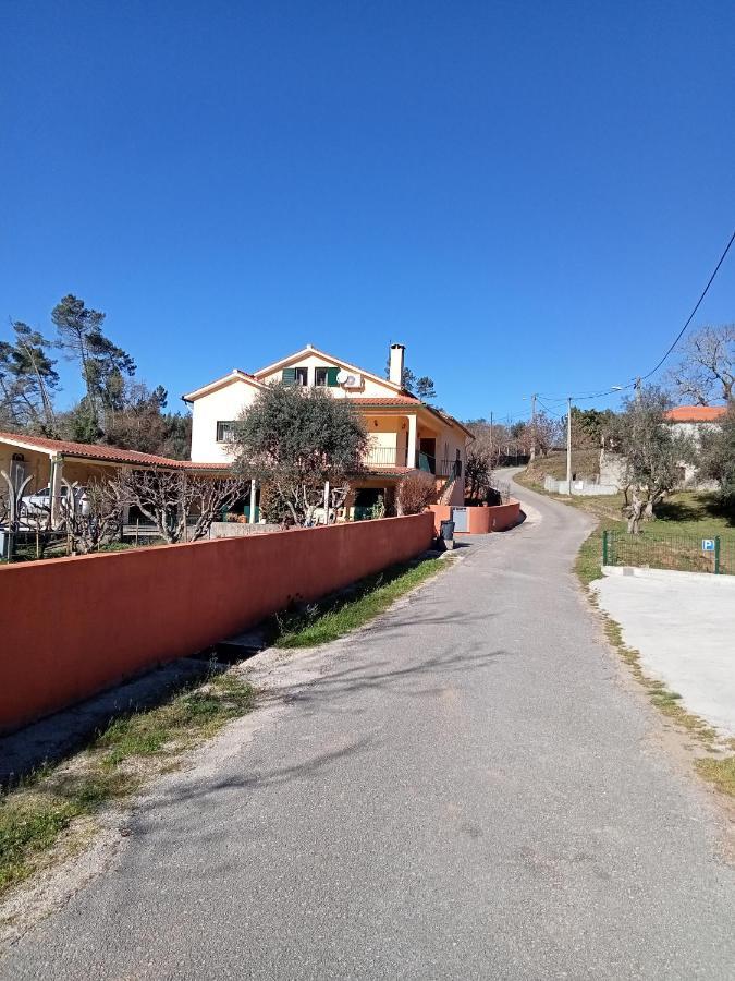 Alojamento Local - Casa Amarela Alvaiázere Eksteriør billede